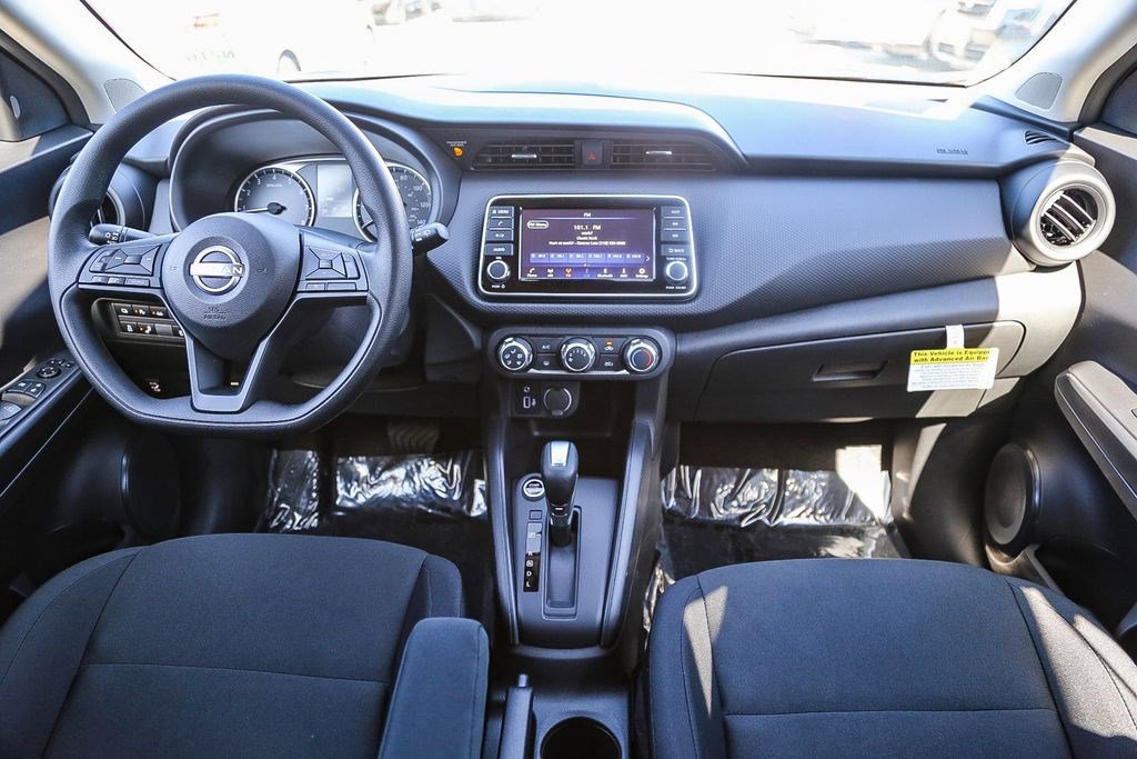 New 2025 Nissan Kicks Play S w/ Interior Electronics Package FWD image 14