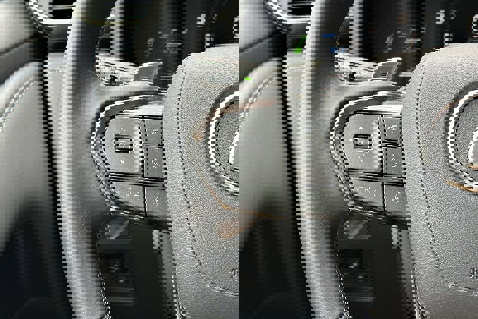 New 2025 Lexus LX 700h Overtrail image 28