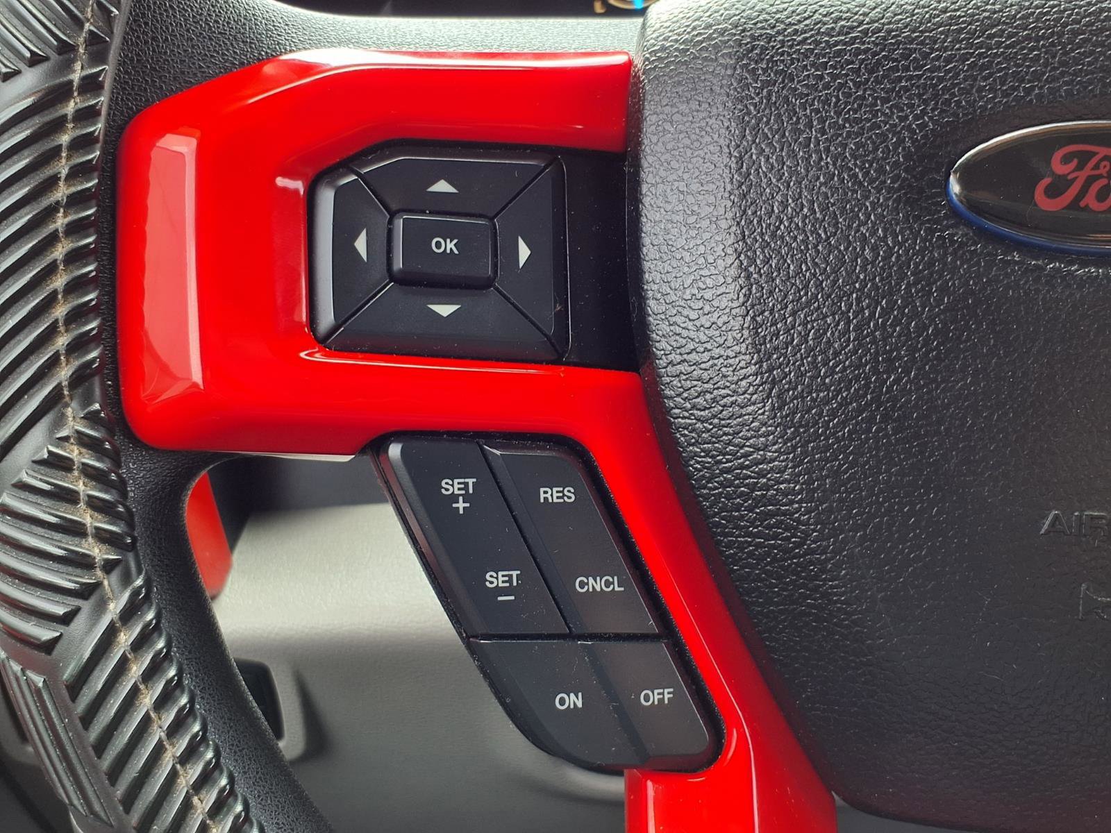 Used 2015 Ford F150 XLT image 15