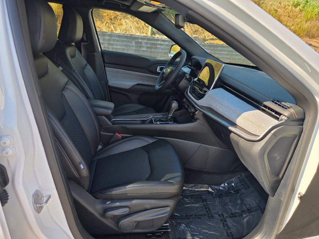 New 2026 Jeep Compass Latitude AWD/4WD image 27
