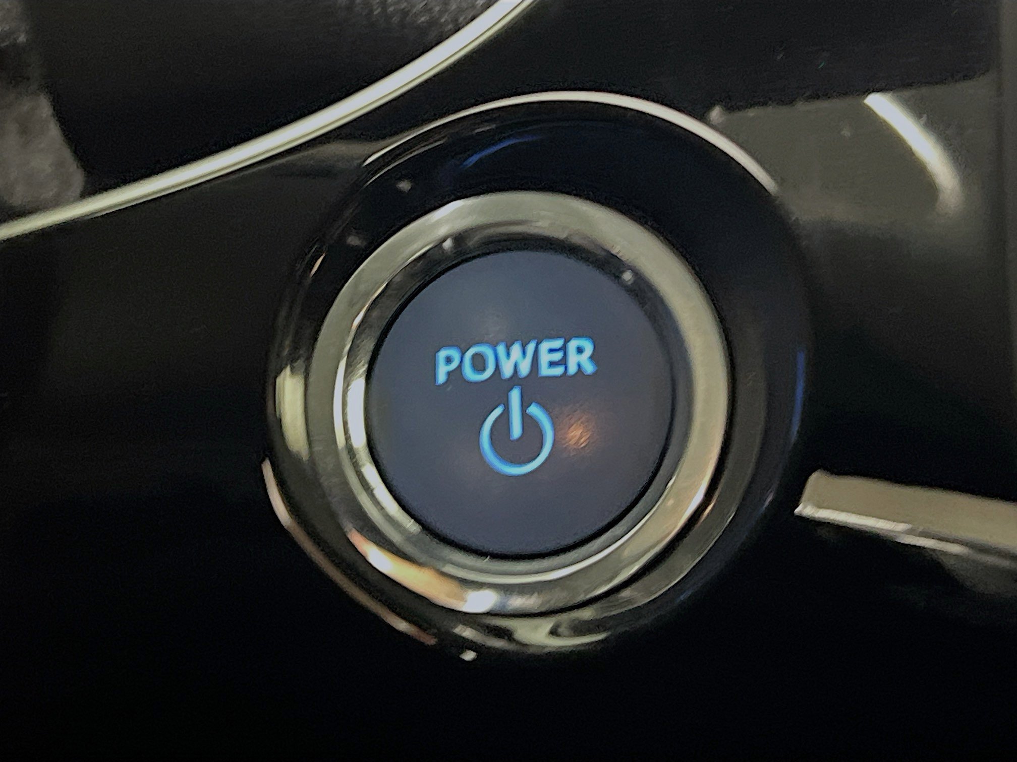 Used 2022 Toyota Prius LE image 22