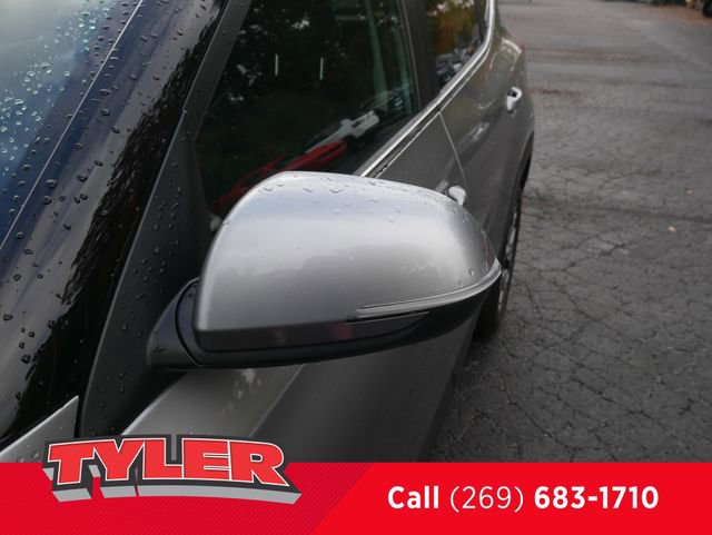 Used 2023 Kia Seltos EX image 11