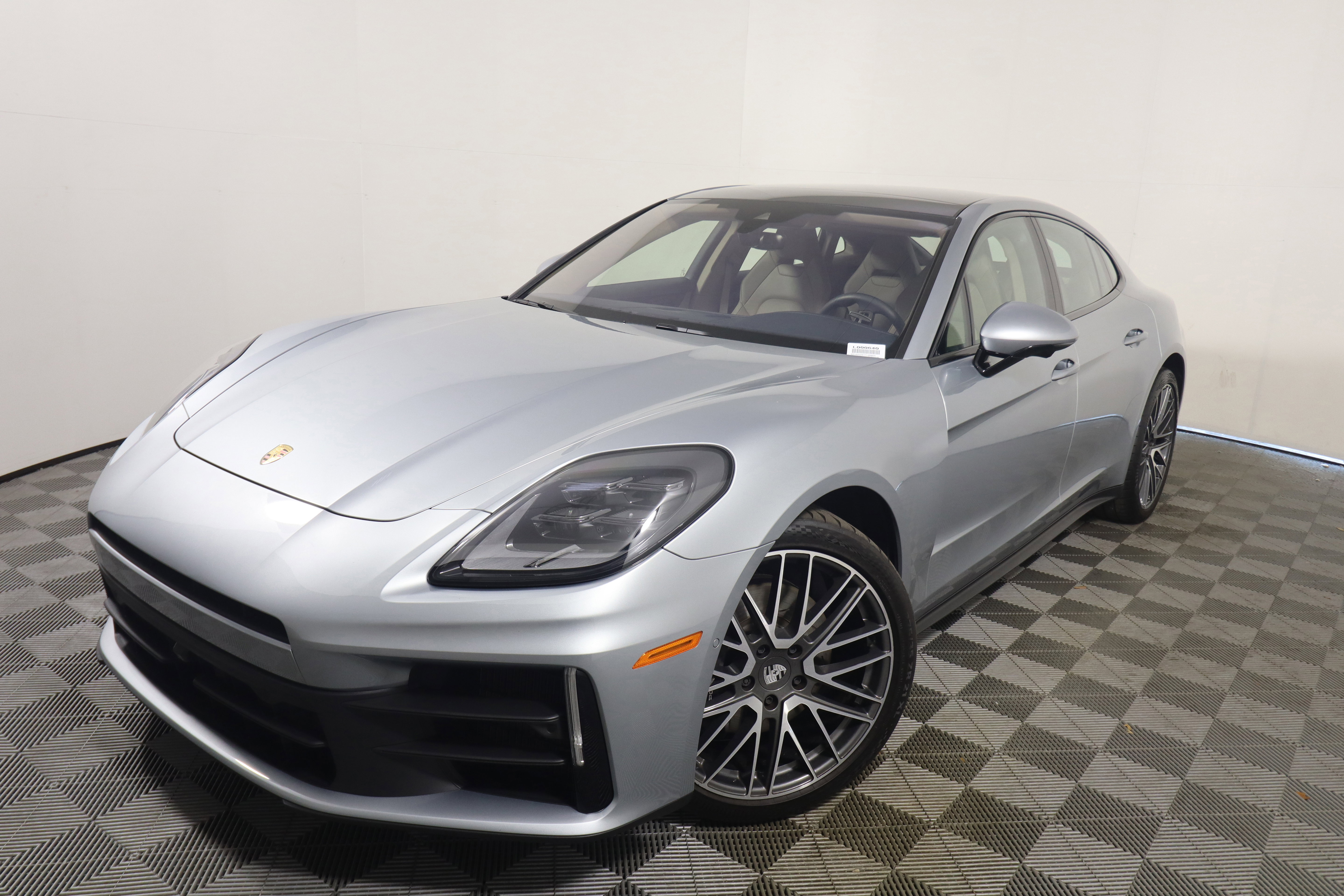 Certified 2026 Porsche Panamera image 1