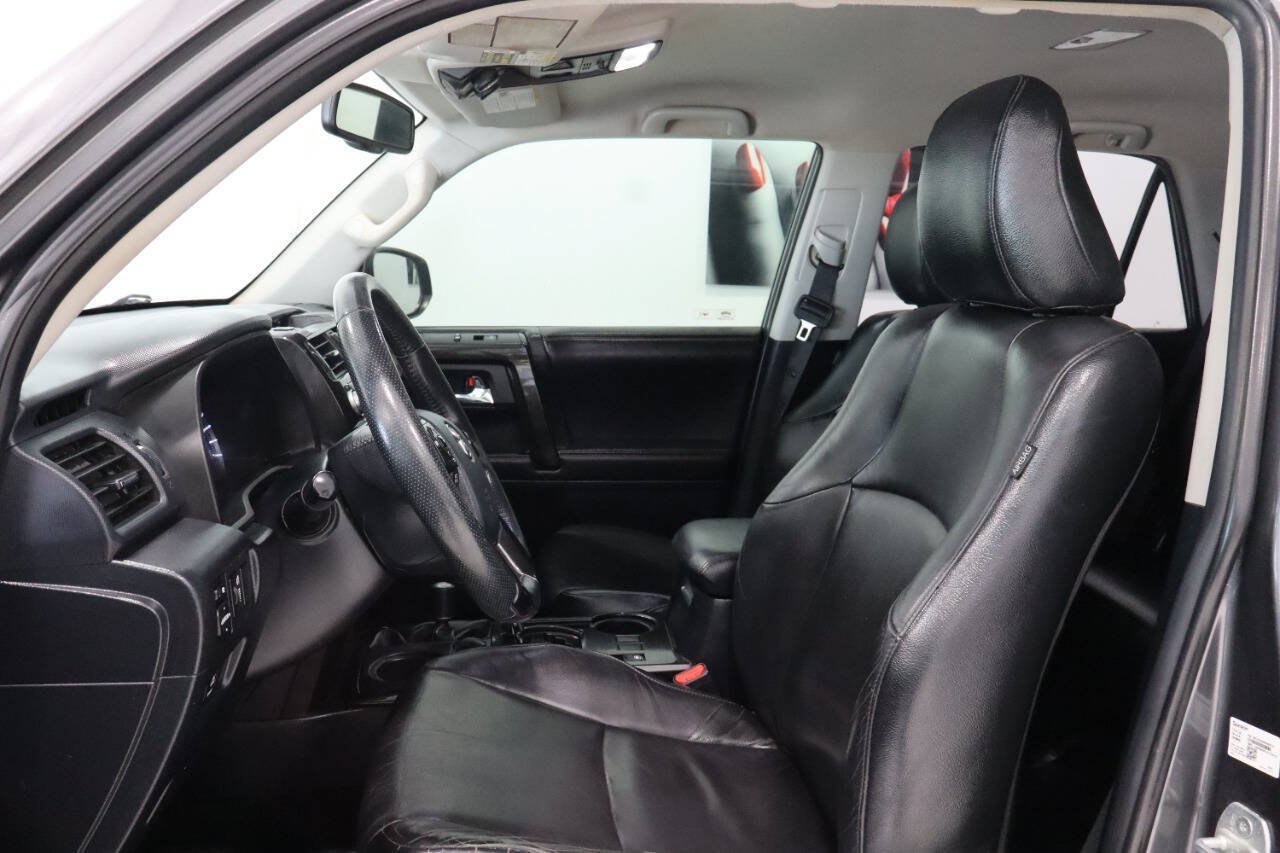 Used 2015 Toyota 4Runner Trail AWD/4WD image 14
