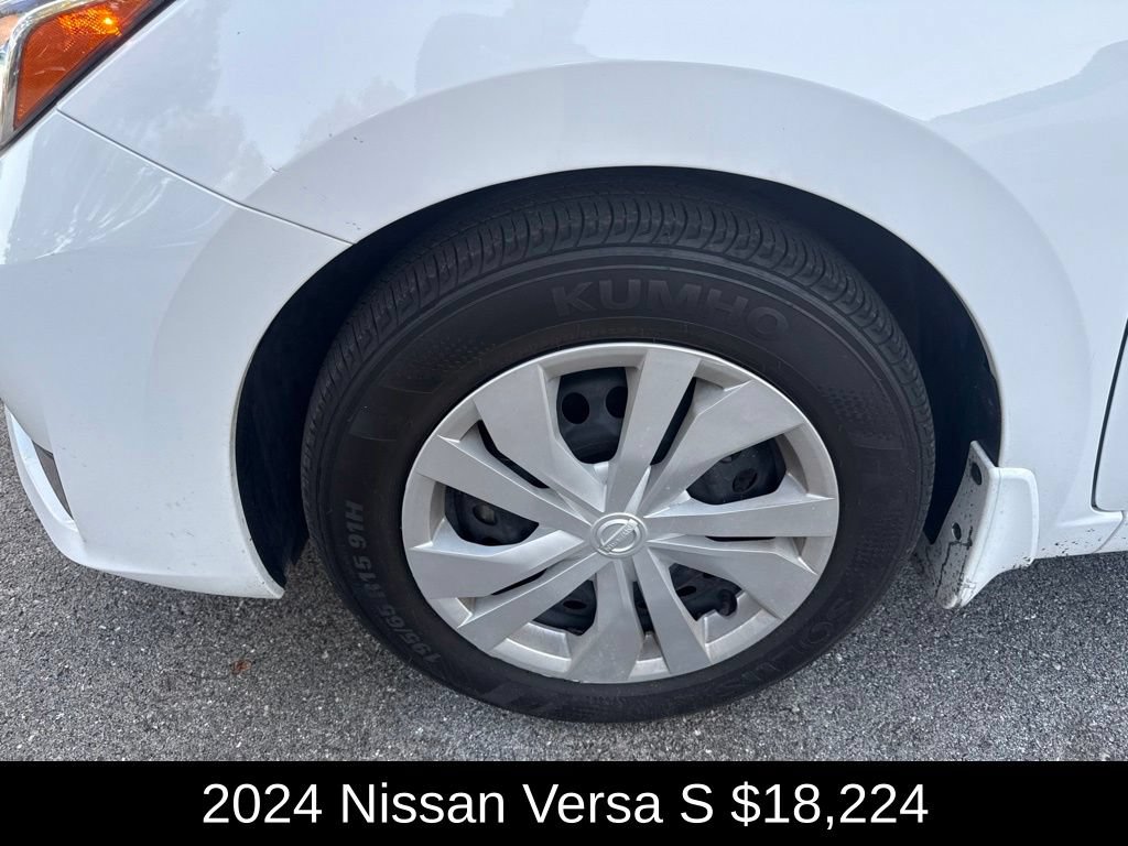Used 2024 Nissan Versa S w/ Trunk Package FWD image 9