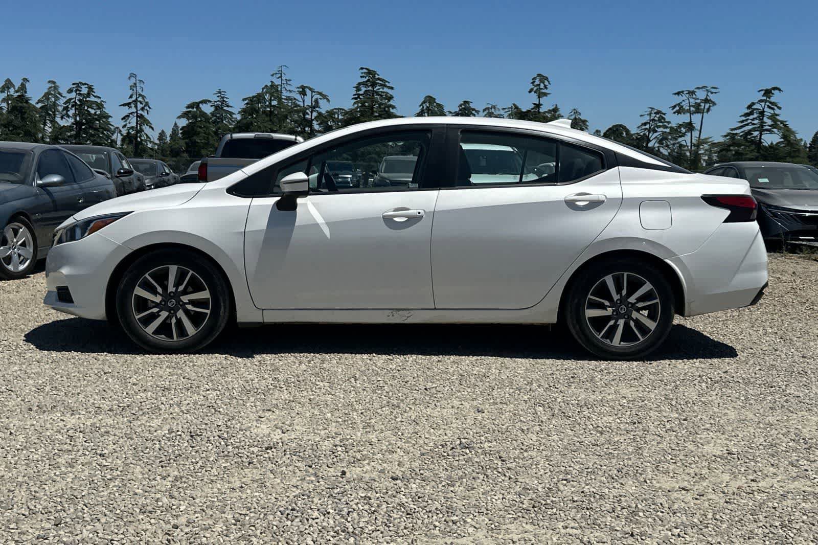 Used 2020 Nissan Versa SV FWD image 6