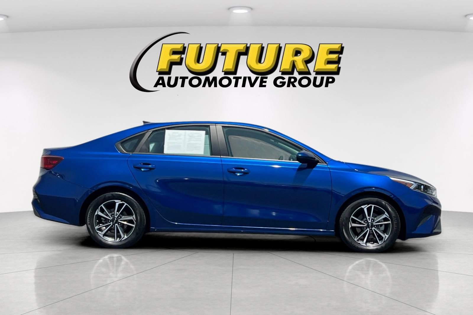 Used 2024 Kia Forte LXS FWD image 3