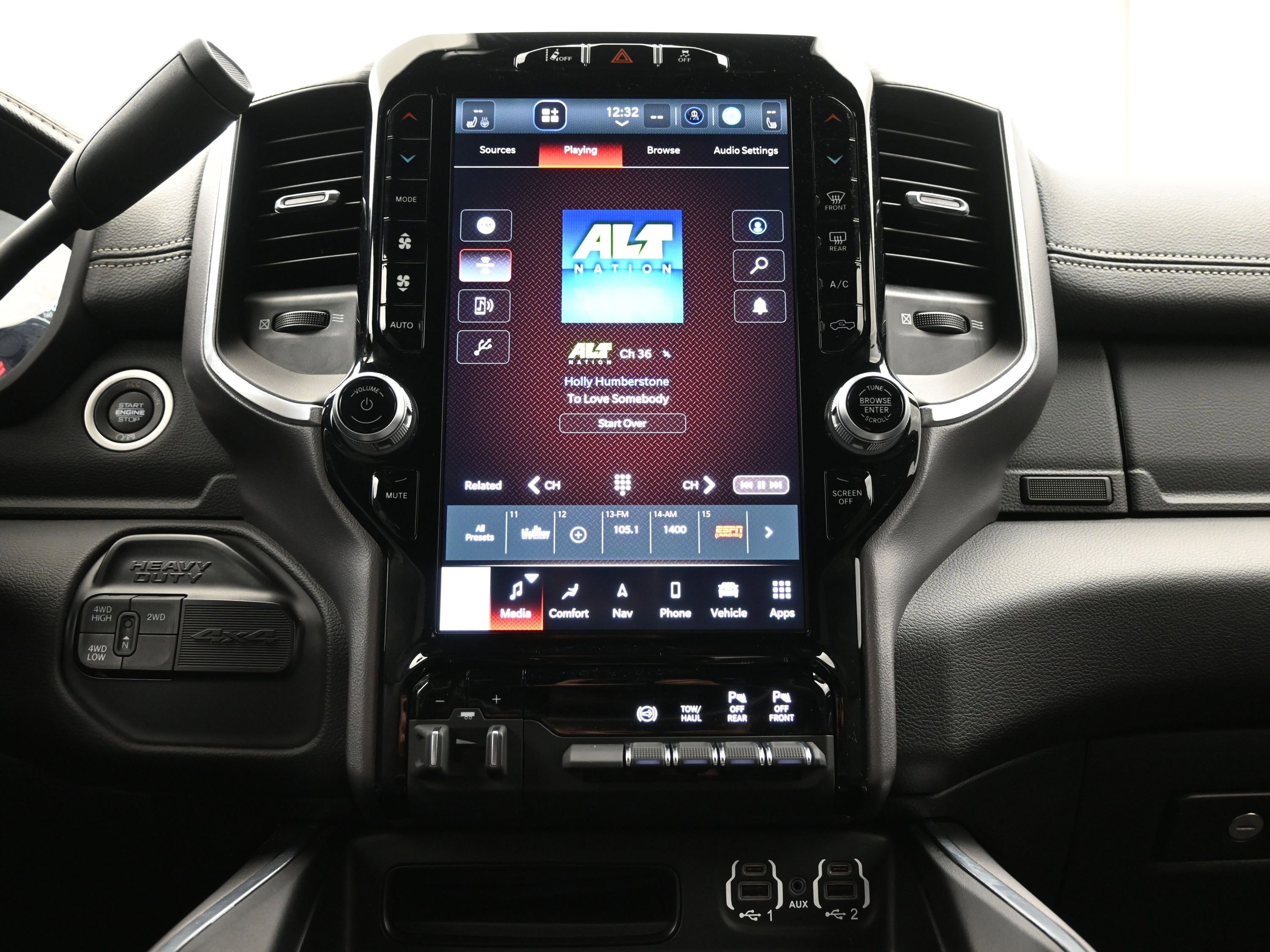 Used 2023 RAM 2500 Laramie AWD/4WD image 17