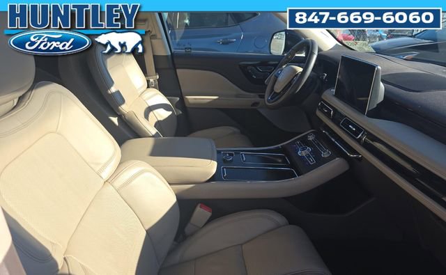 Used 2020 Lincoln Aviator Reserve w/ Equipment Group 202A image 7