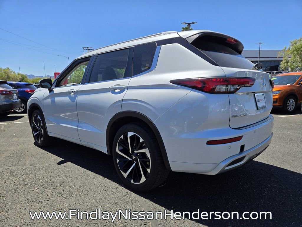 Used 2024 Mitsubishi Outlander SEL FWD image 4