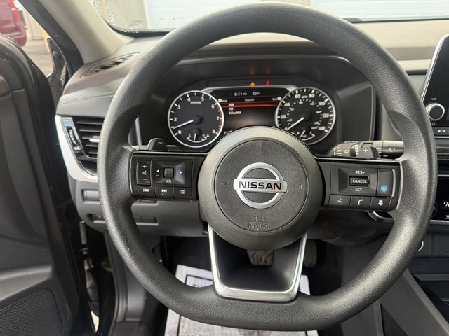Used 2021 Nissan Rogue SV AWD/4WD image 13
