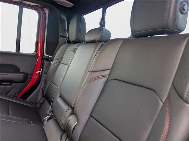 New 2025 Jeep Gladiator Rubicon image 17