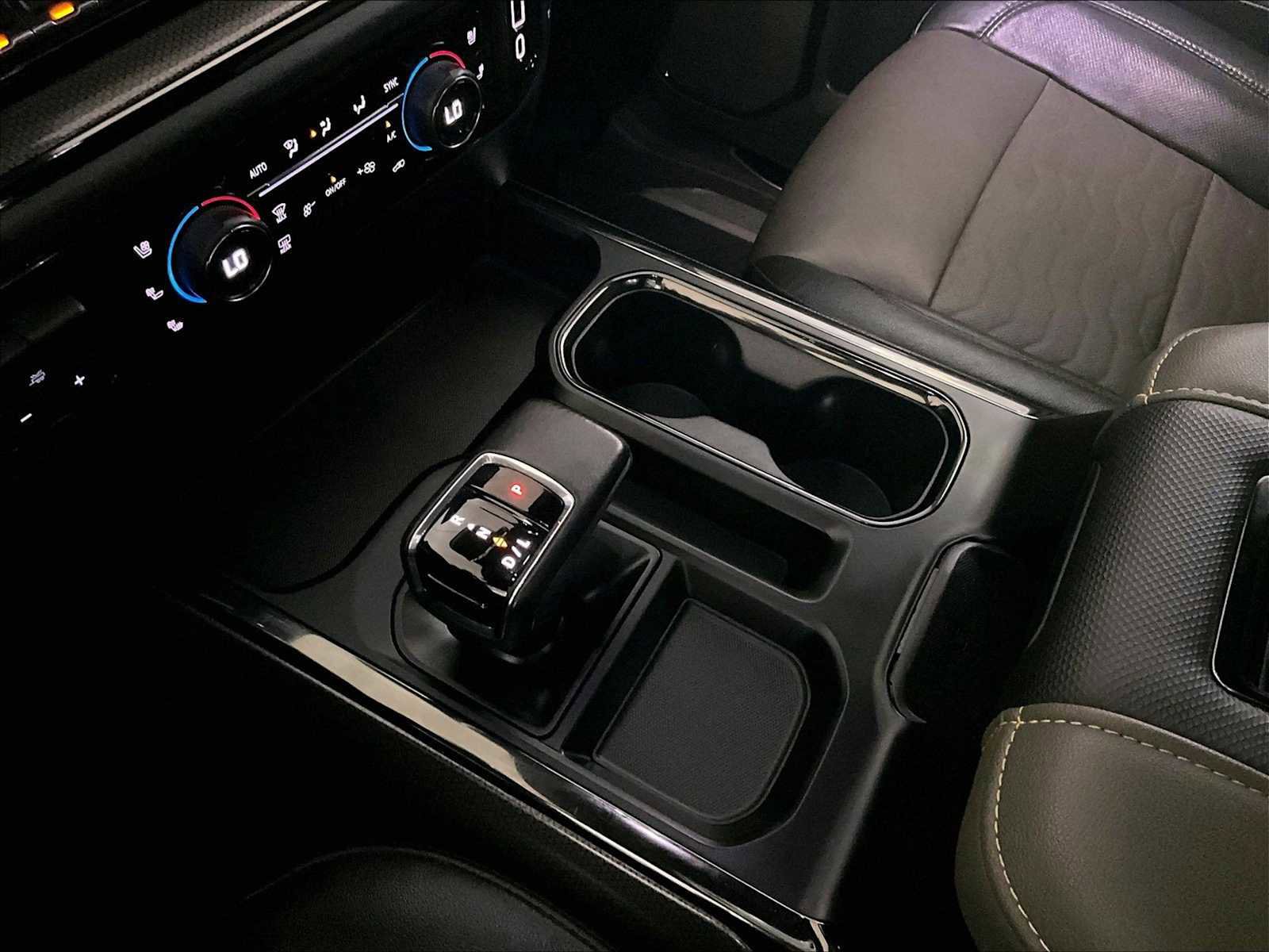 Used 2022 Chevrolet Silverado 1500 ZR2 w/ Technology Package image 20