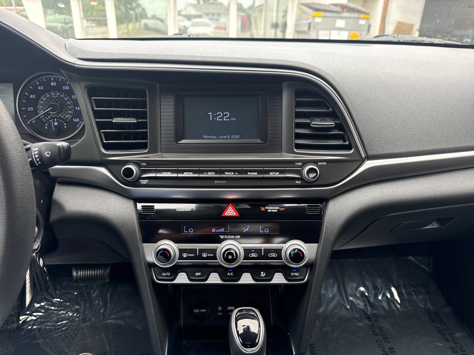 Used 2020 Hyundai Elantra SE w/ Cargo Package (C1) FWD image 18