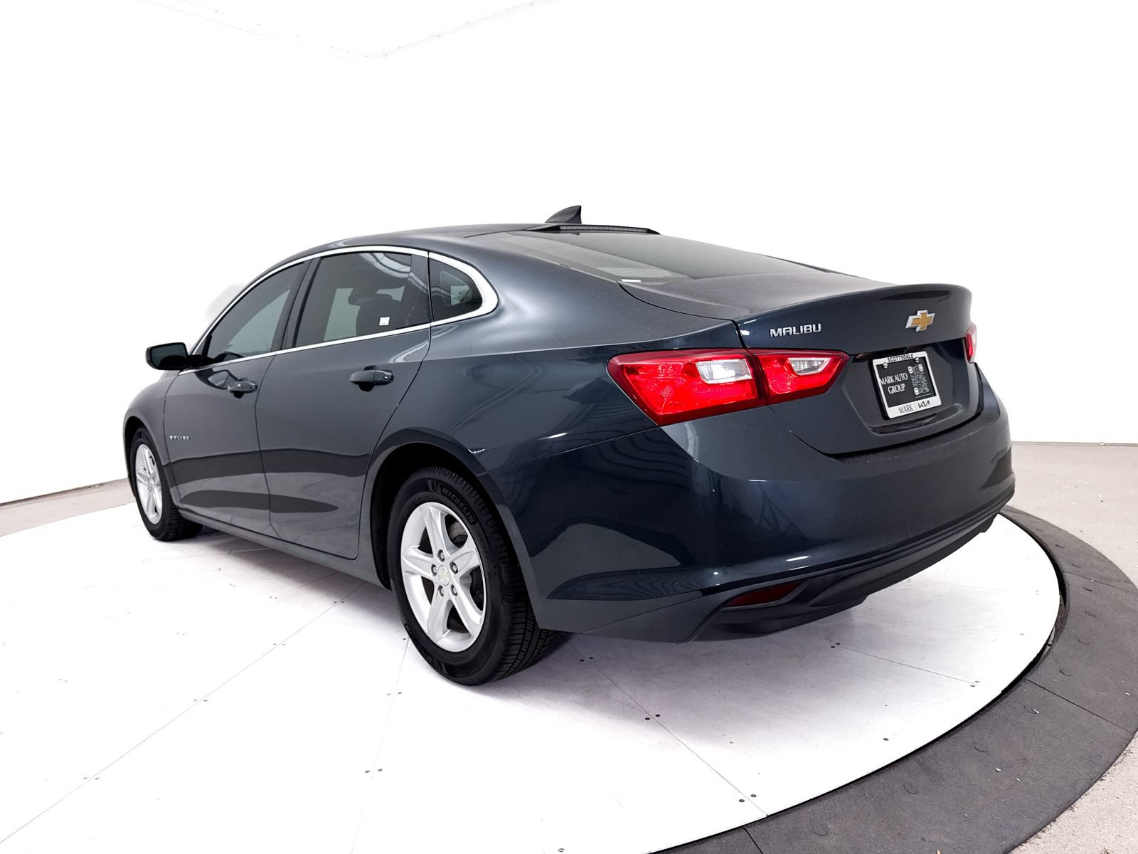 Used 2020 Chevrolet Malibu LS w/ LPO, Convenience Package 2 FWD image 8