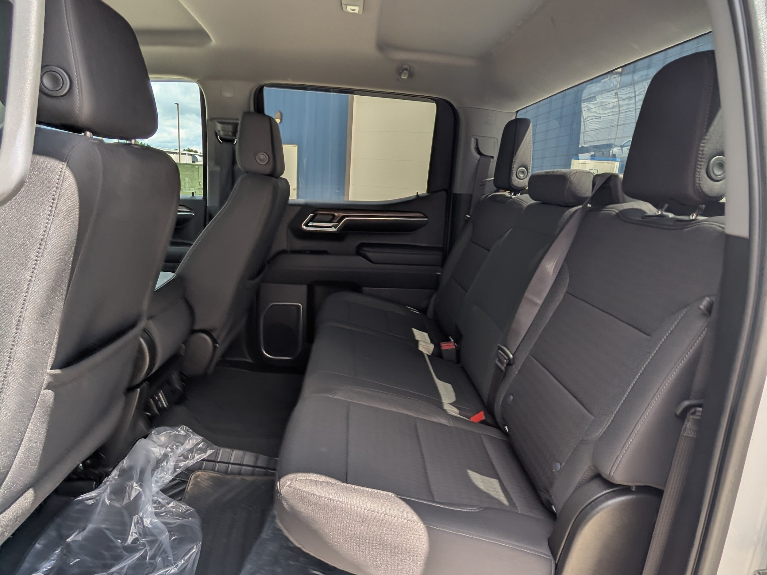 Used 2023 Chevrolet Silverado 1500 LT w/ LPO, Dark Essentials Package AWD/4WD image 10