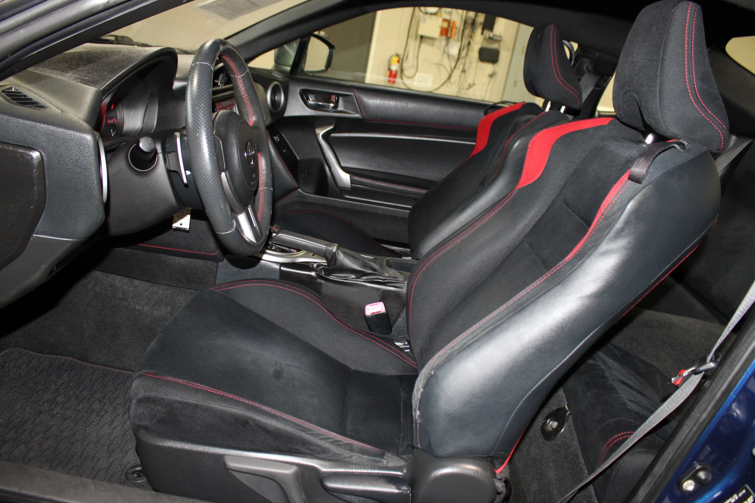 Used 2015 Scion FR-S RWD image 24