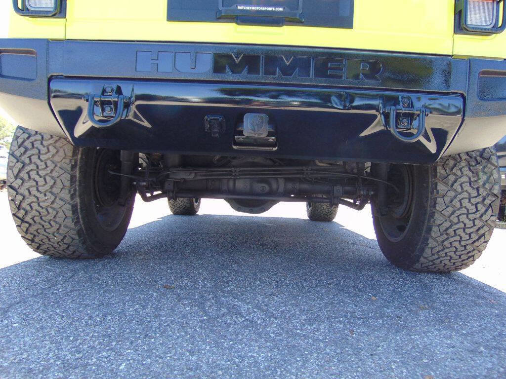 Used 2004 HUMMER H2 w/ Preferred Equipment Group image 14