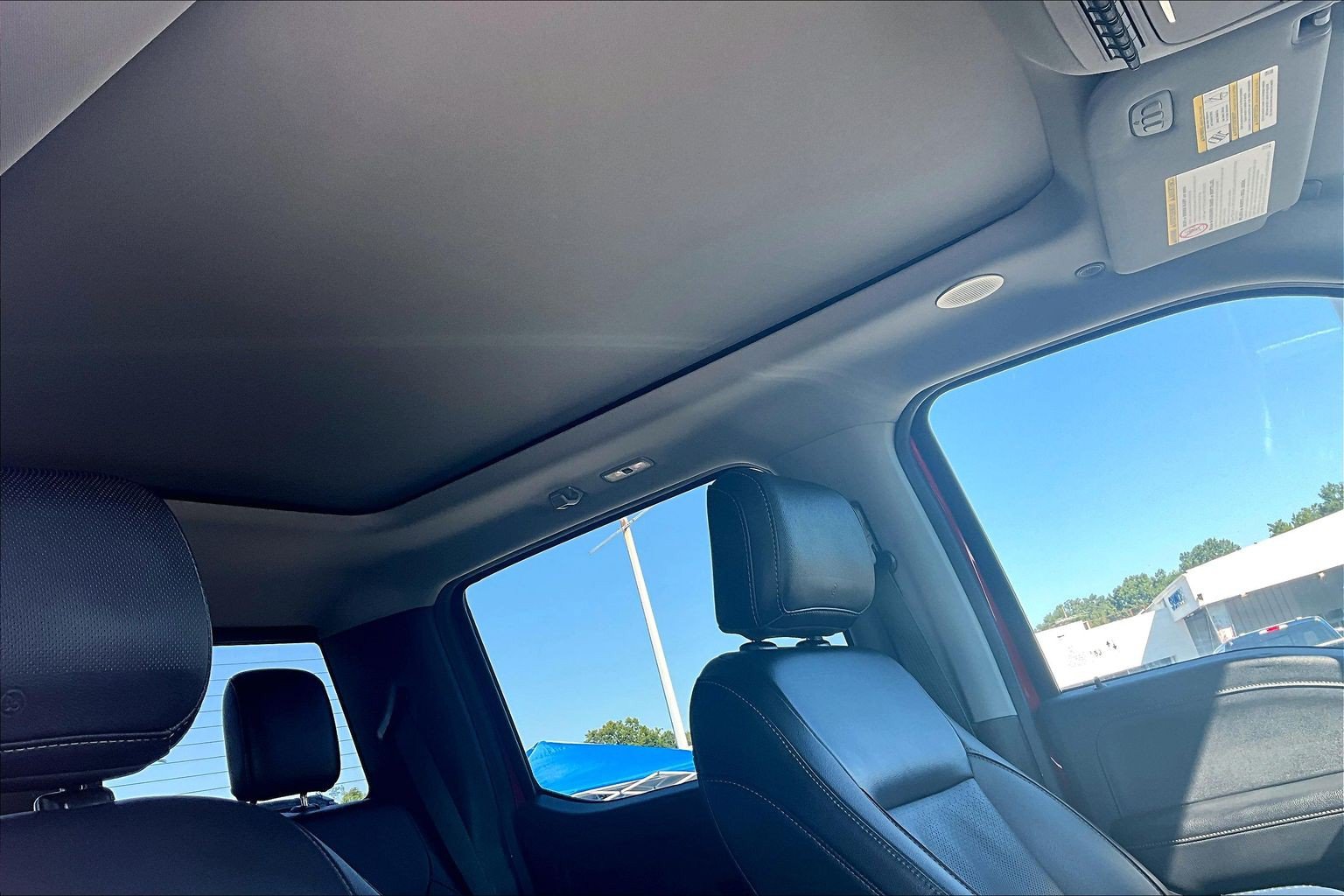 Used 2023 Ford F250 Lariat w/ Lariat Ultimate Package AWD/4WD image 23
