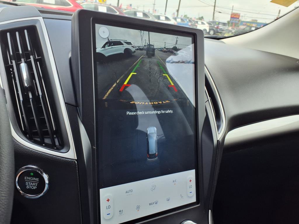 Used 2023 Ford Edge SEL w/ Convenience Package image 8