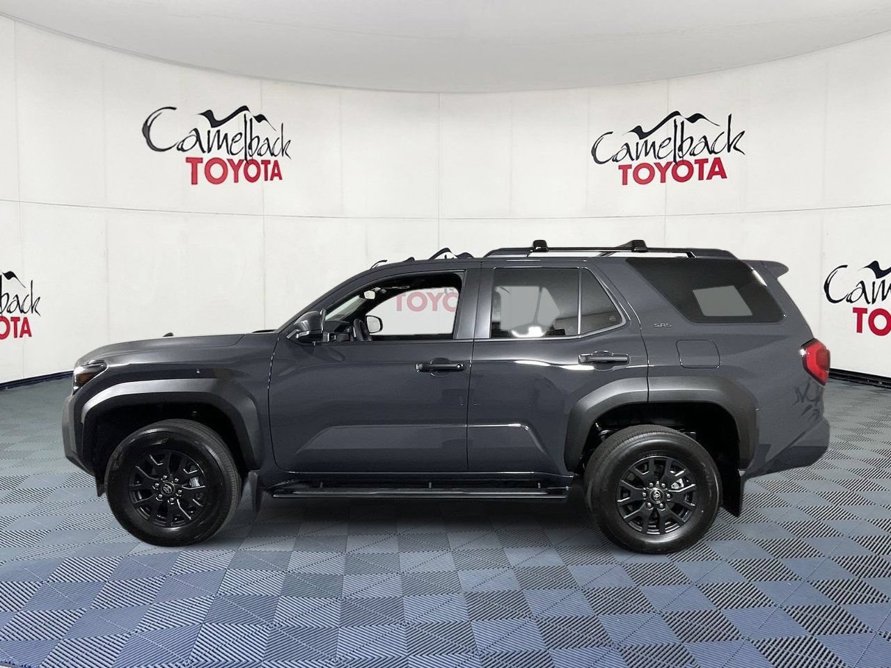 New 2026 Toyota 4Runner SR5 AWD/4WD image 4