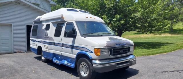 Used 2003 Ford E-350 and Econoline 350 Super Duty RWD image 26