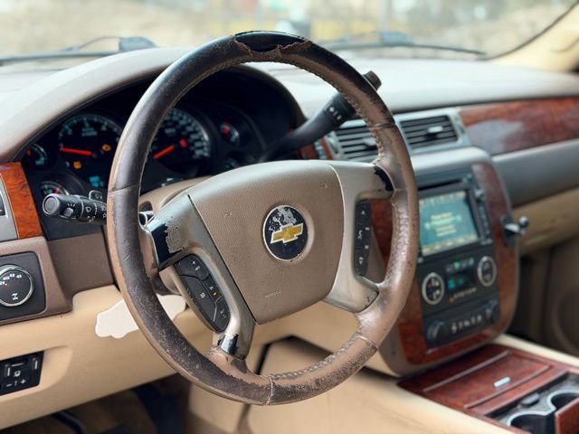 Used 2011 Chevrolet Suburban LTZ image 8