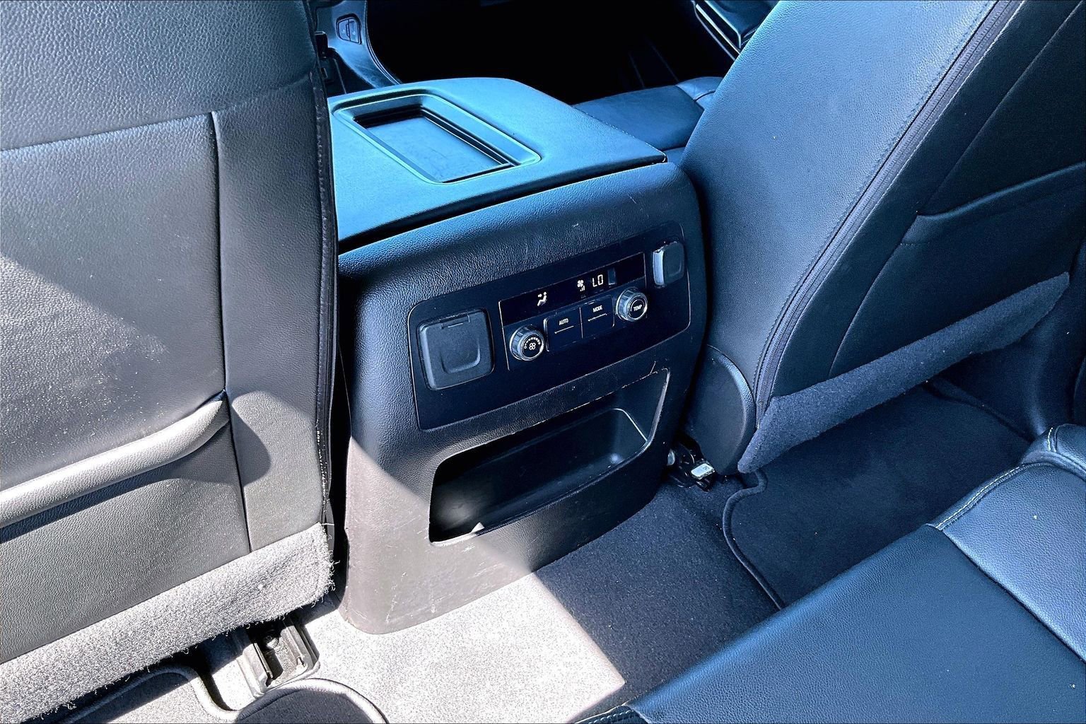 Used 2019 Chevrolet Tahoe LT RWD image 10
