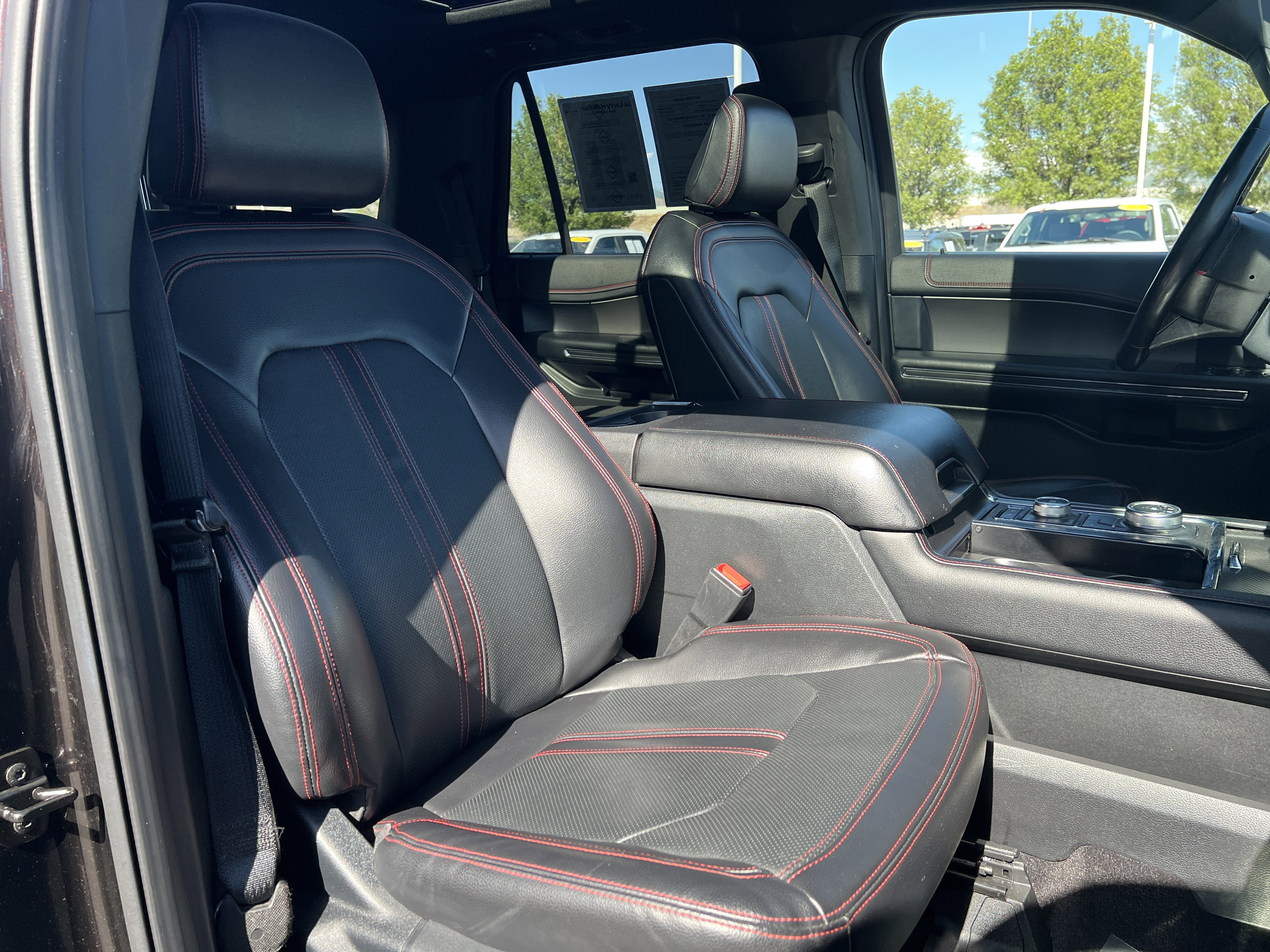 Used 2021 Ford Expedition Limited AWD/4WD image 28
