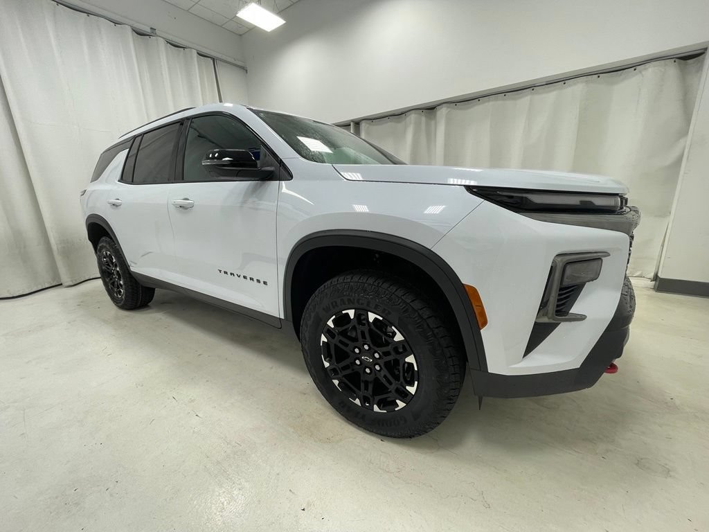 New 2027 Chevrolet Traverse Z71 AWD/4WD image 3