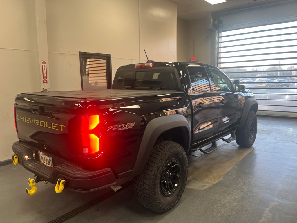 Used 2024 Chevrolet Colorado ZR2 w/ ZR2 Bison Edition AWD/4WD image 11