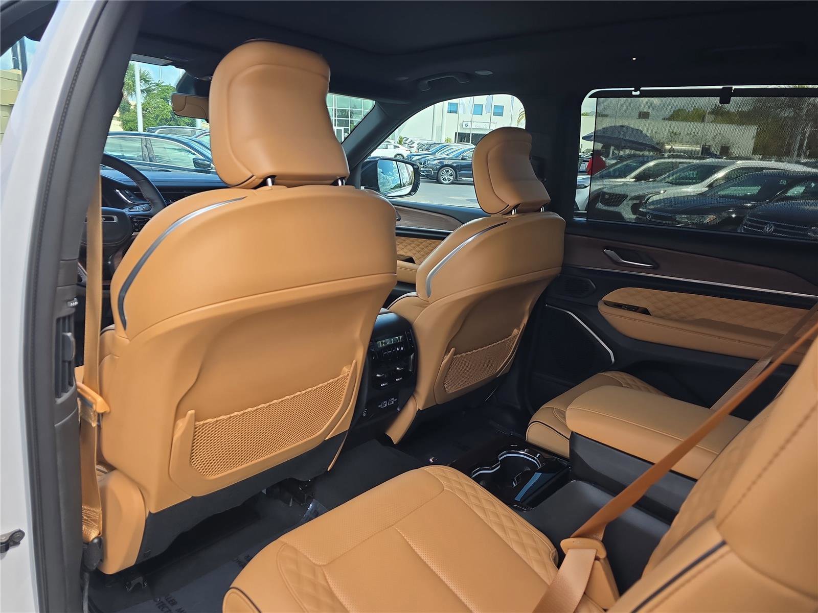 Used 2023 Jeep Grand Cherokee L Summit w/ Advanced Protech Group IV image 18