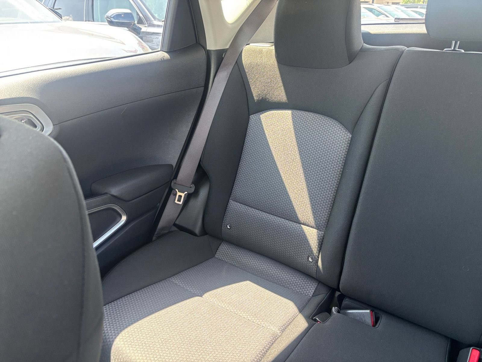 Used 2025 Kia Soul LX w/ LX Technology Package FWD image 36