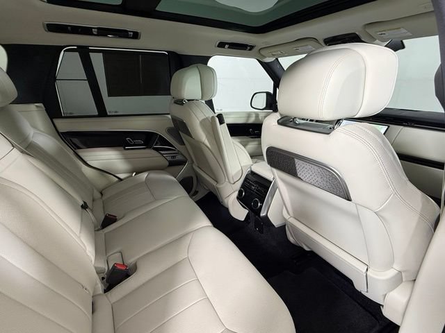Used 2025 Land Rover Range Rover Autobiography AWD/4WD image 30
