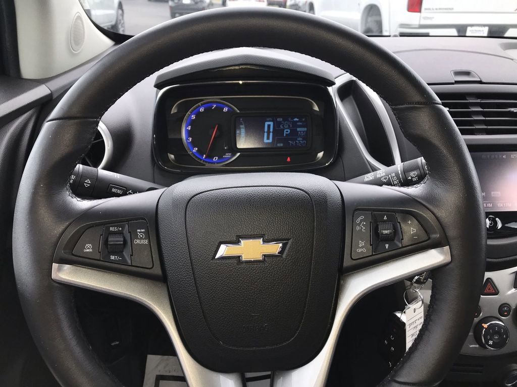 Used 2016 Chevrolet Trax LT w/ LT Convenience Package FWD image 14