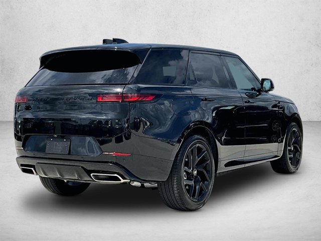 Used 2025 Land Rover Range Rover Sport Dynamic SE AWD/4WD image 2