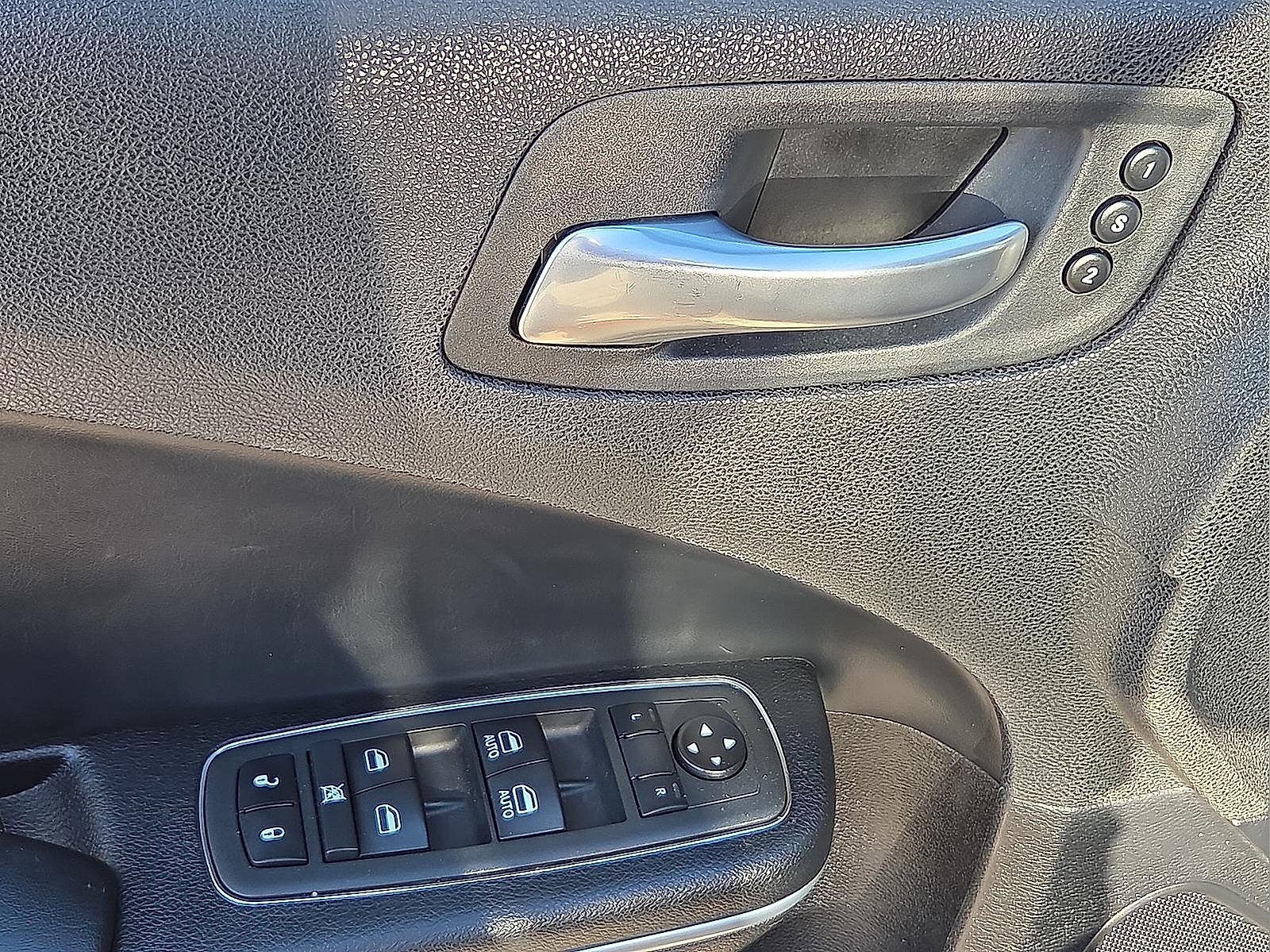 Used 2021 Dodge Charger SXT w/ Leather Interior Group image 13