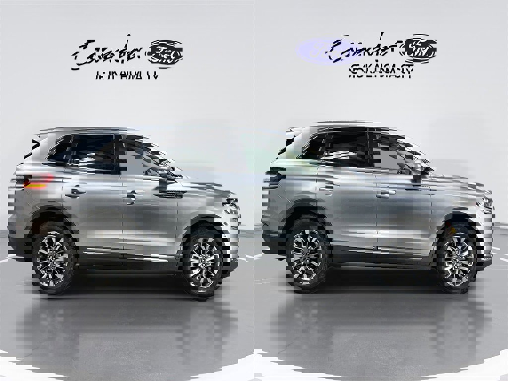 Used 2021 Lincoln Nautilus Reserve image 9