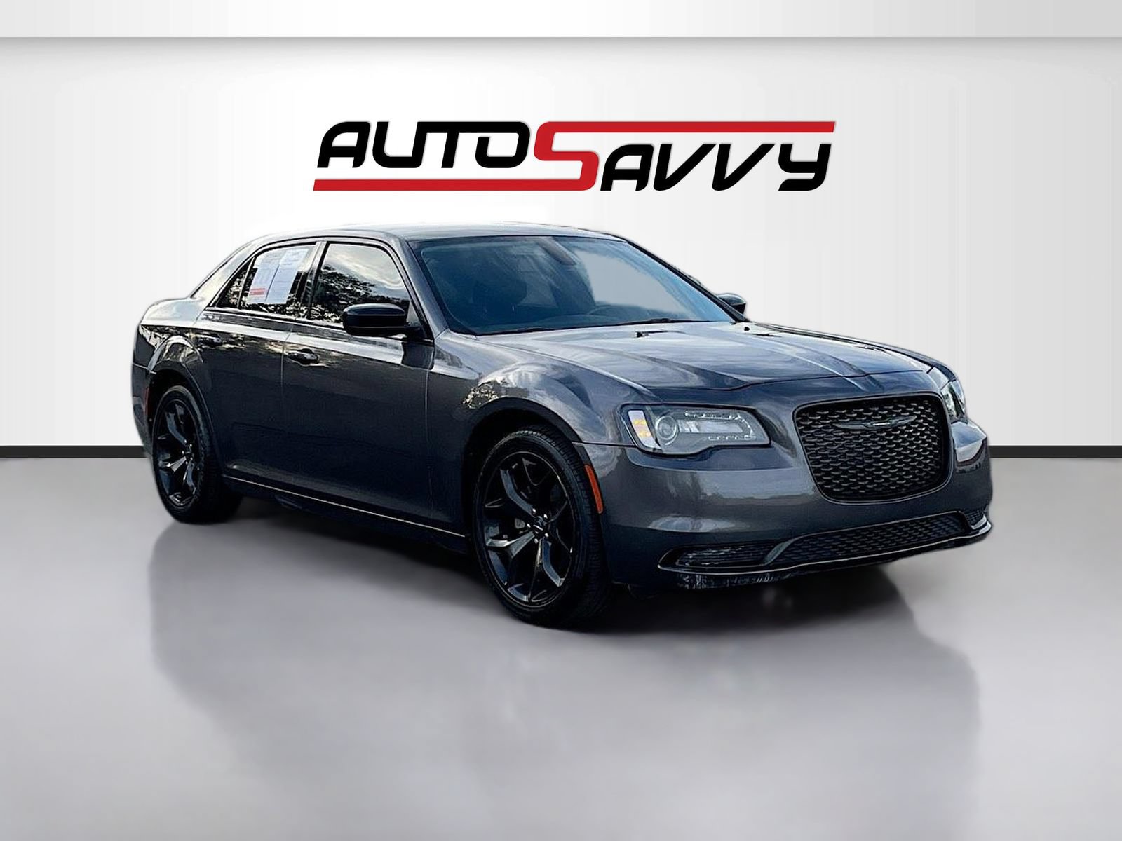 Used 2022 Chrysler 300 Touring w/ Sport Appearance Package RWD image 1