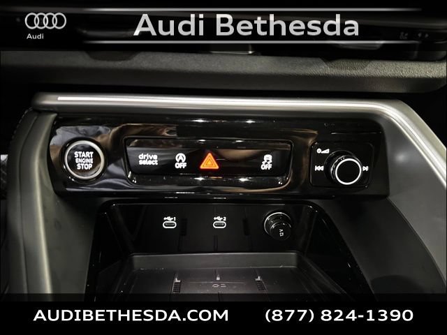 Certified 2025 Audi Q5 Premium w/ Convenience Package AWD/4WD image 24