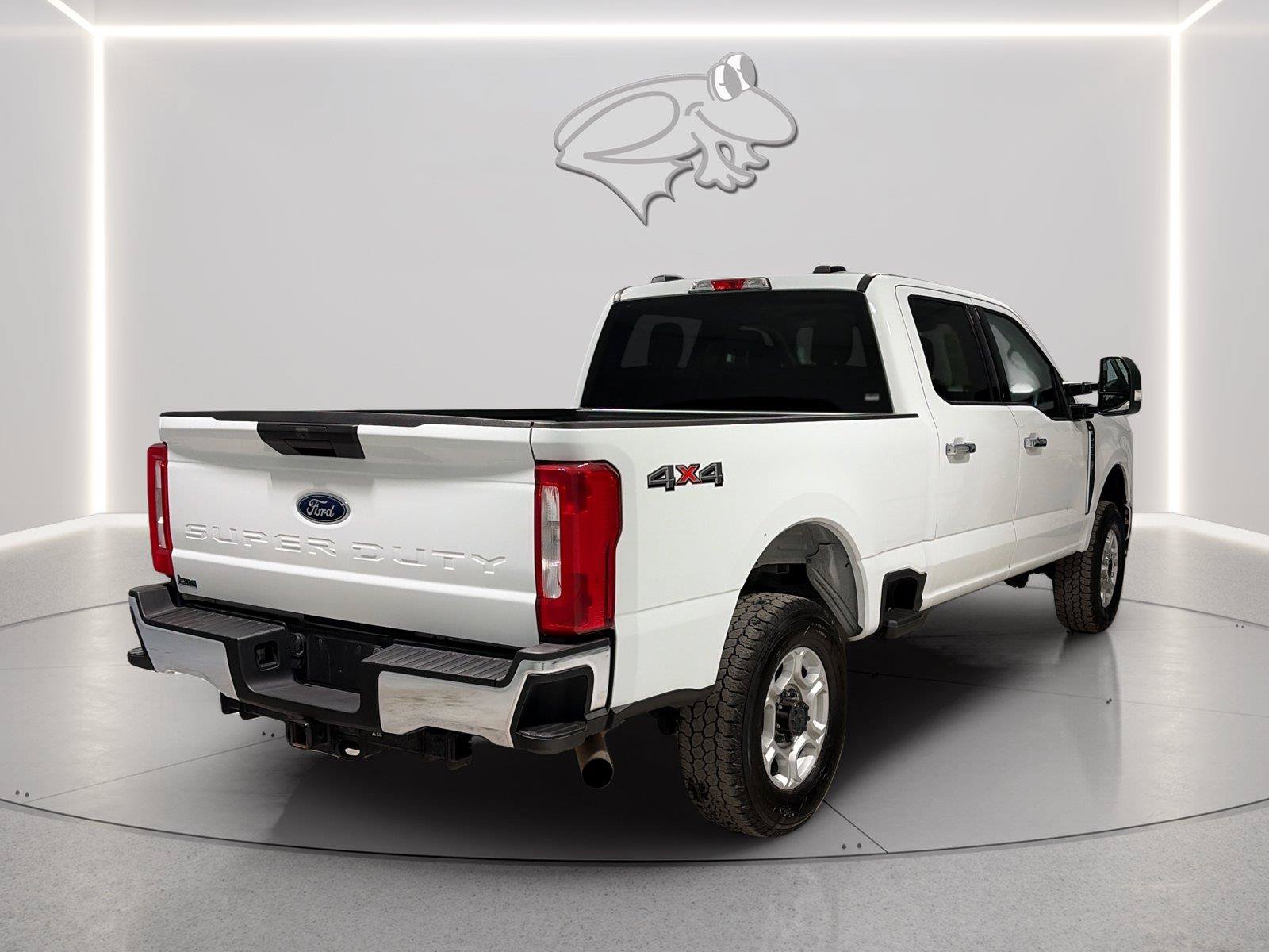 Certified 2025 Ford F250 XLT w/ Snow Plow Prep Package AWD/4WD image 5