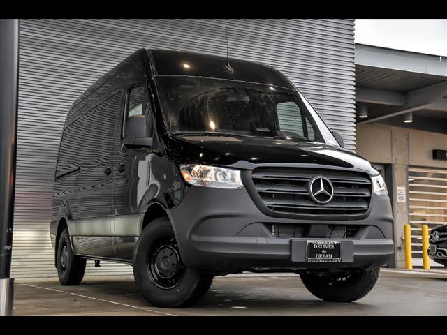 New 2025 Mercedes-Benz Sprinter 2500 image 1