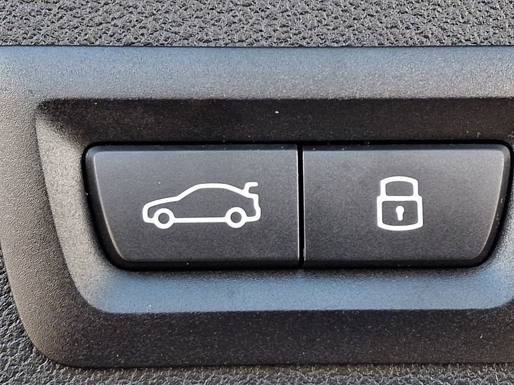 Used 2026 BMW X2 xDrive28i w/ Technology Package image 29