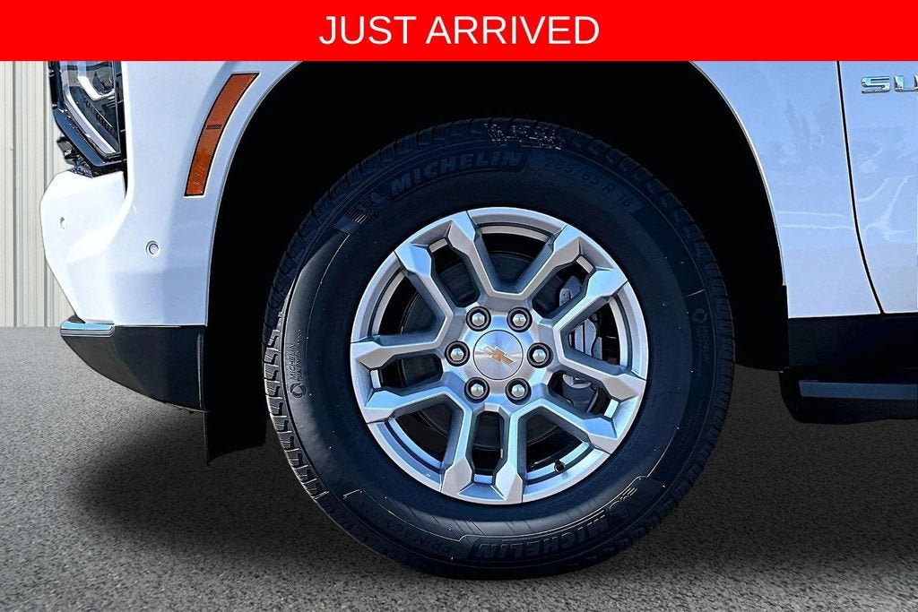 New 2026 Chevrolet Suburban LS RWD image 10