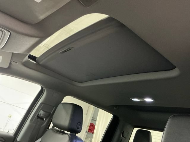 Used 2023 Chevrolet Silverado 1500 LTZ w/ LTZ Premium Package AWD/4WD image 19
