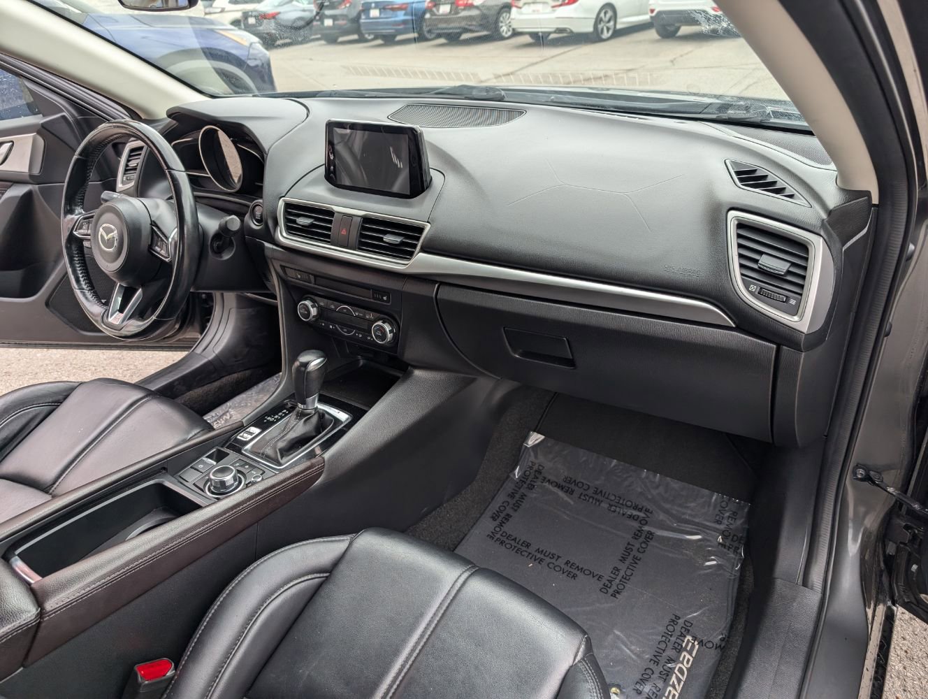 Used 2017 MAZDA MAZDA3 Touring w/ Popular Equipment Package FWD image 13