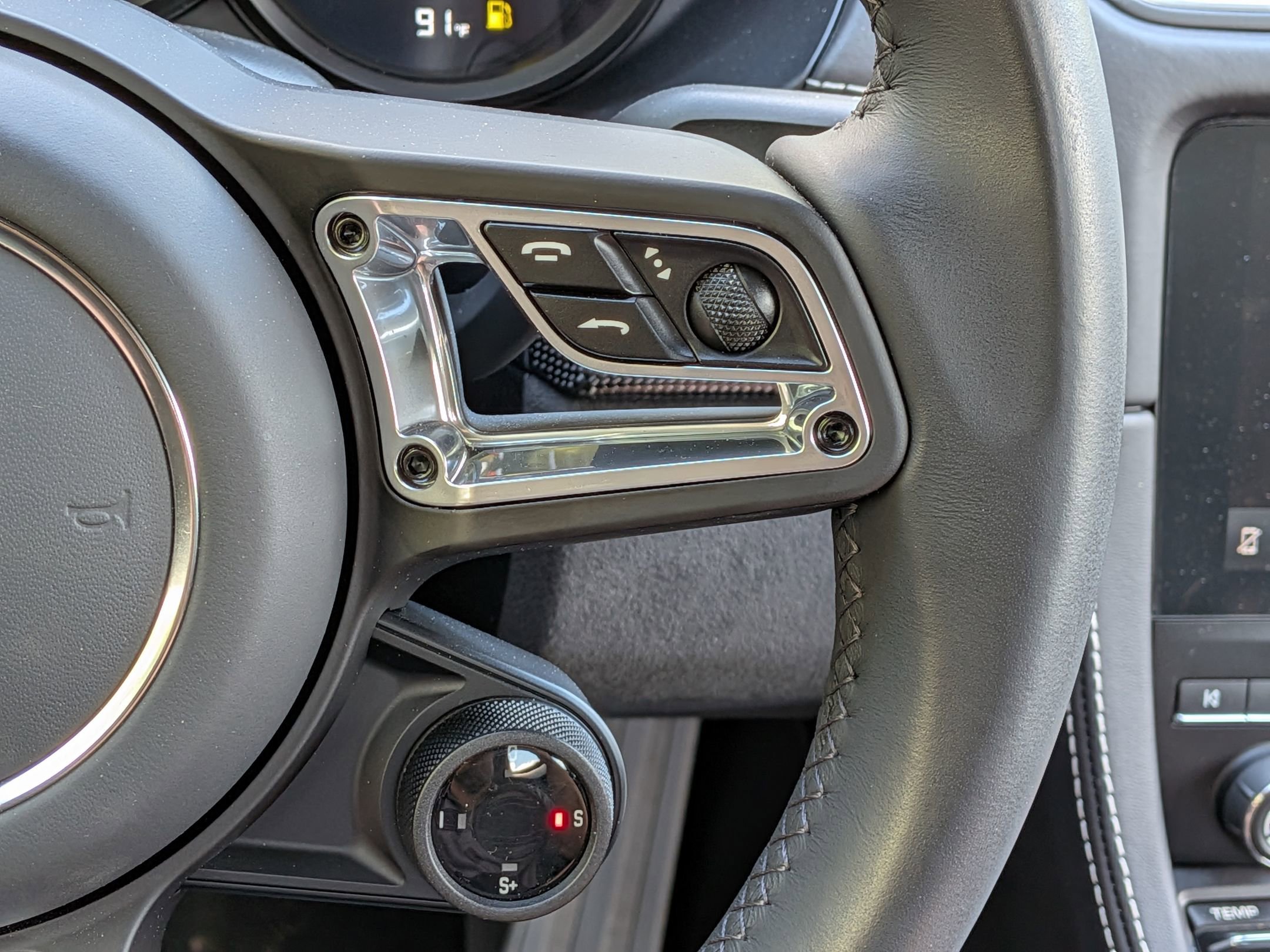 Certified 2024 Porsche 718 Boxster GTS w/ GTS Interior Package RWD image 10