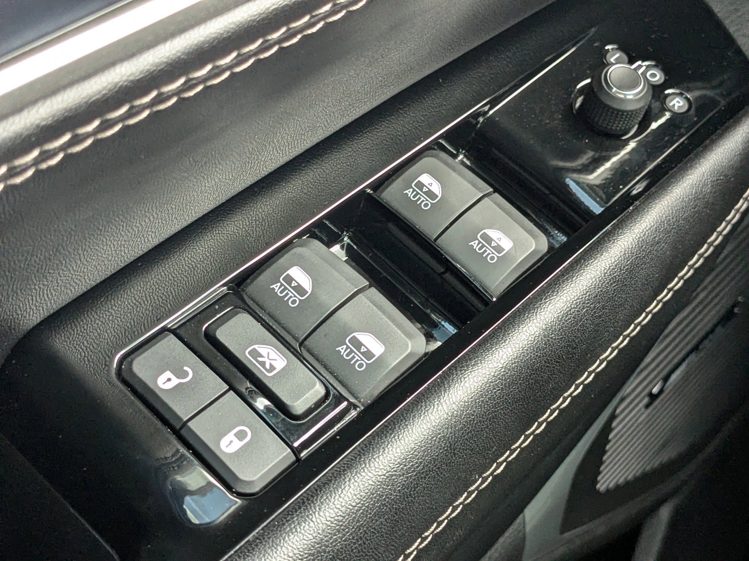 Used 2023 Jeep Wagoneer 2WD w/ Mopar Step-Up Package image 23