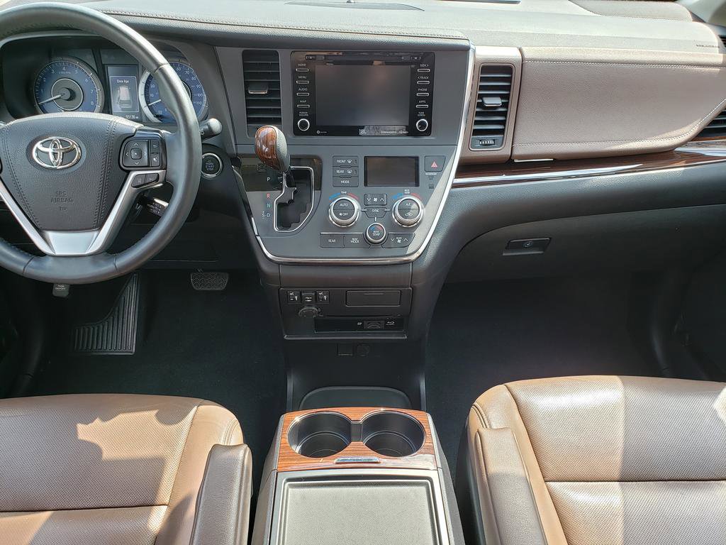 Used 2019 Toyota Sienna Limited Premium image 13