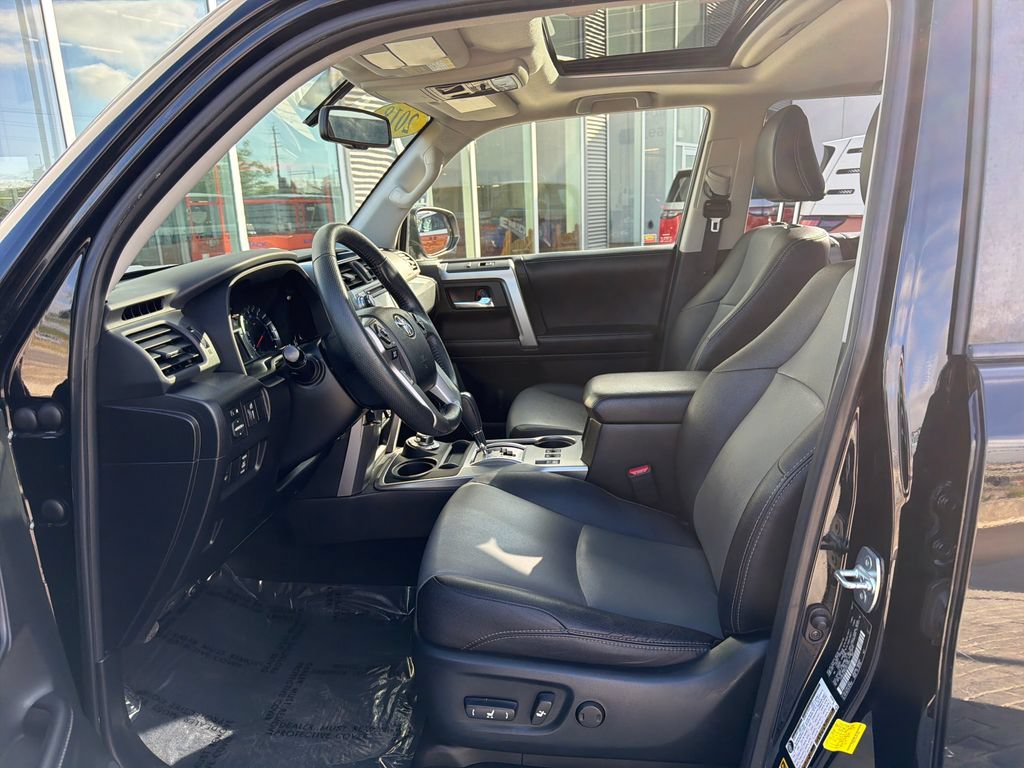 Used 2018 Toyota 4Runner SR5 Premium AWD/4WD image 9